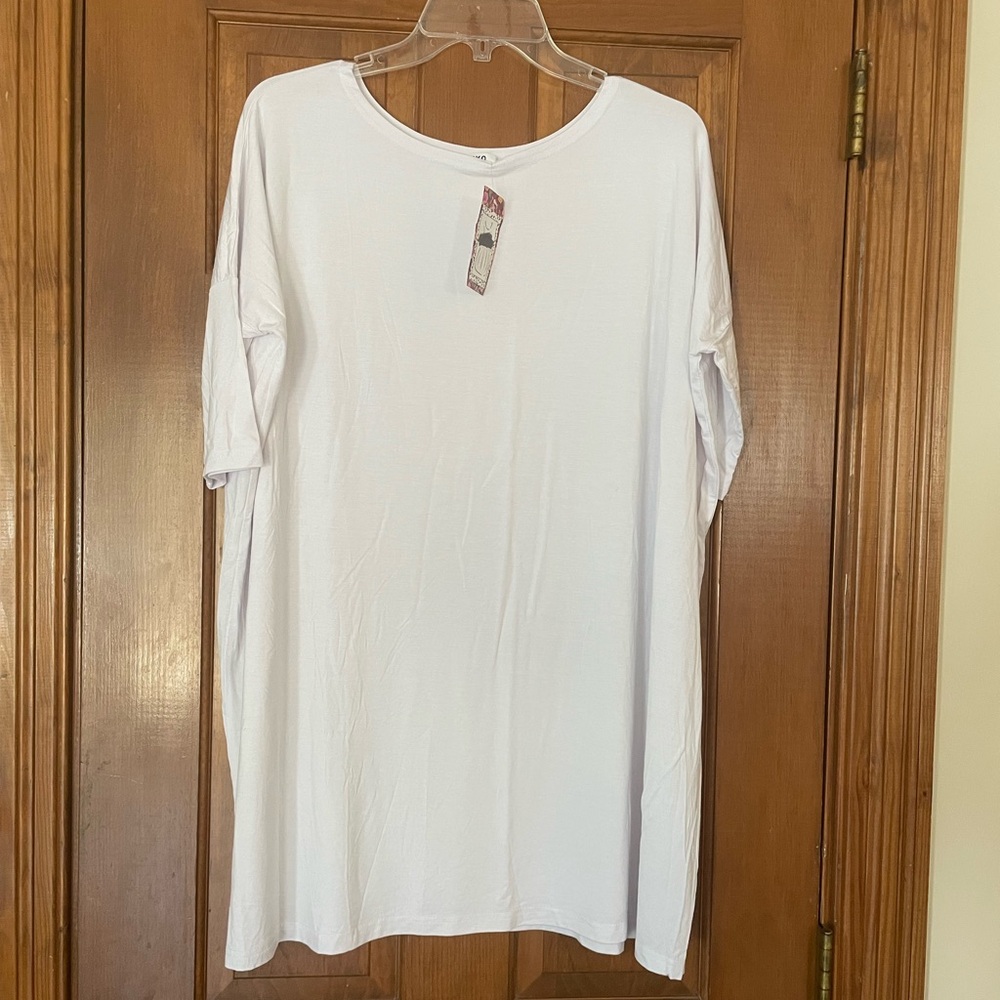 Piko Oversized White Short Sleeve Crew Neck Top, Drop Shoulder,‎ NWT, Size Small